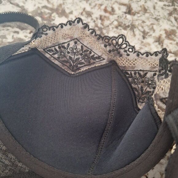 Victorias Secret Angels Black  lace  bra  size 36C - Picture 5 of 7